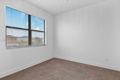 House in Westlake, Florida 3 bedrooms, 168.06 sq.m. № 2274067 - photo 26