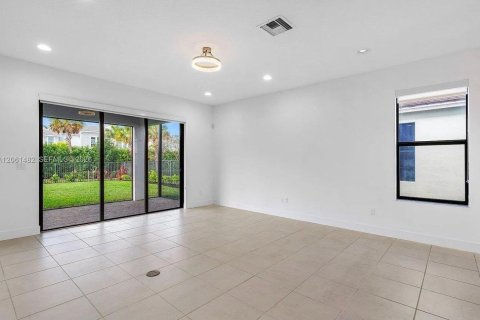 House in Westlake, Florida 3 bedrooms, 168.06 sq.m. № 2274067 - photo 11