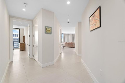 Condominio en venta en Saint Petersburg, Florida, 2 dormitorios, 220.27 m2 № 2298178 - foto 7