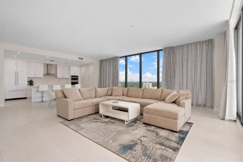 Condominio en venta en Saint Petersburg, Florida, 2 dormitorios, 220.27 m2 № 2298178 - foto 12