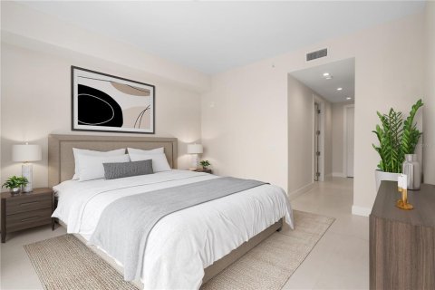 Condominio en venta en Saint Petersburg, Florida, 2 dormitorios, 220.27 m2 № 2298178 - foto 5
