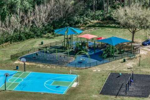 Propiedad comercial en venta en Sebring, Florida, 176.89 m2 № 1847736 - foto 24