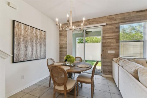 Adosado en venta en Tampa, Florida, 3 dormitorios, 151.52 m2 № 1612444 - foto 3