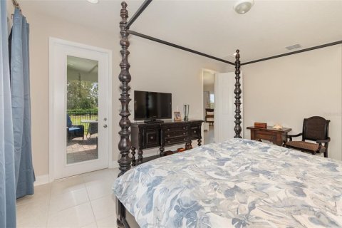 House in Winter Garden, Florida 4 bedrooms, 218.32 sq.m. № 2399217 - photo 17