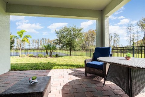 House in Winter Garden, Florida 4 bedrooms, 218.32 sq.m. № 2399217 - photo 2
