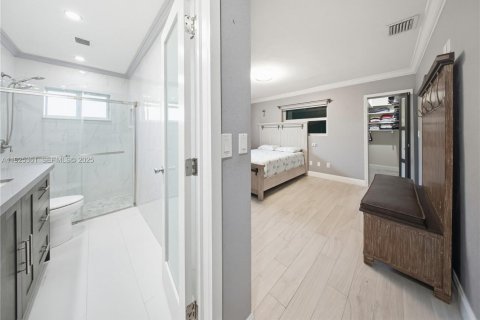 Villa ou maison à louer à North Miami Beach, Floride: 3 chambres, 99.78 m2 № 1984173 - photo 25