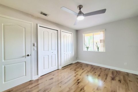 Condo in Brandon, Florida, 2 bedrooms  № 2396904 - photo 10