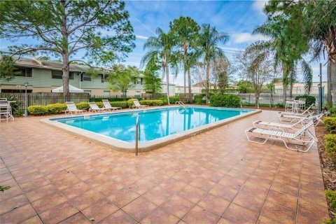 Condo in Brandon, Florida, 2 bedrooms  № 2396904 - photo 26