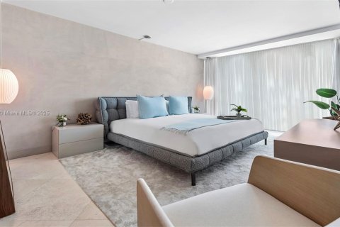 Condo in Miami Beach, Florida, 2 bedrooms  № 2022956 - photo 7