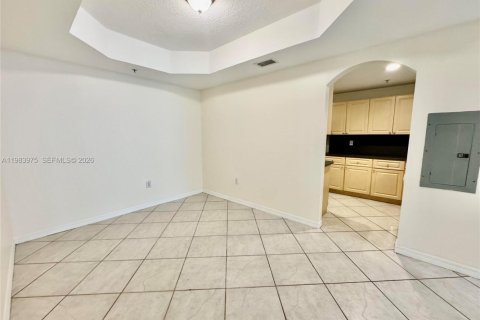 Condo in Doral, Florida, 3 bedrooms № 2048543 - photo 14