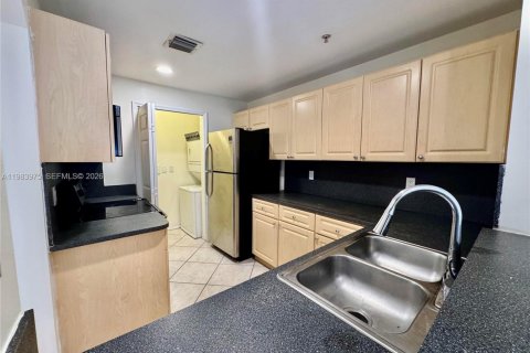 Condo in Doral, Florida, 3 bedrooms № 2048543 - photo 20