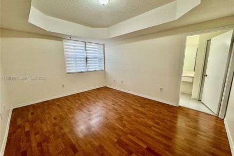 Condo in Doral, Florida, 3 bedrooms № 2048543 - photo 29