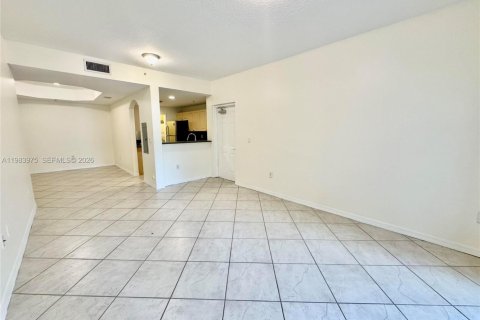 Condo in Doral, Florida, 3 bedrooms № 2048543 - photo 8