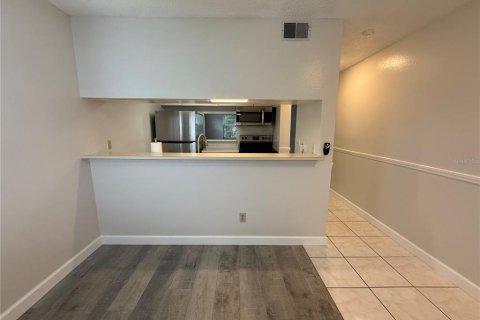 Copropriété à louer à Tampa, Floride: 2 chambres, 80.27 m2 № 2167497 - photo 3