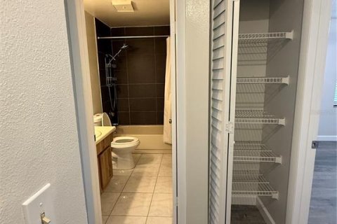 Copropriété à louer à Tampa, Floride: 2 chambres, 80.27 m2 № 2167497 - photo 15