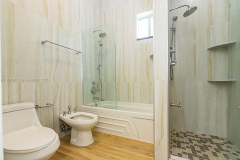 Villa ou maison à louer à Miami, Floride: 4 chambres № 1922742 - photo 23