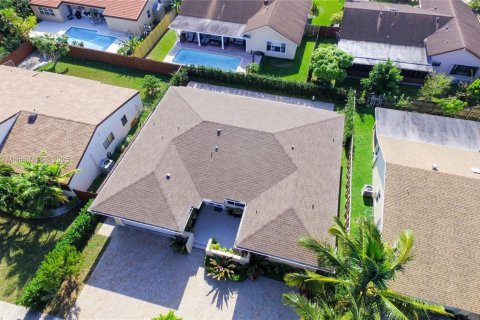 Villa ou maison à louer à Miami, Floride: 4 chambres № 1922742 - photo 4