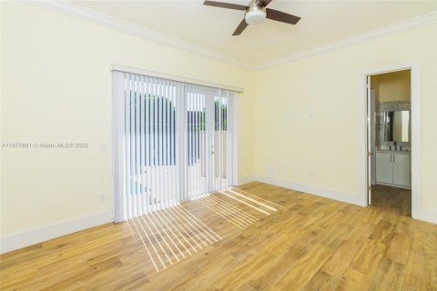 Villa ou maison à louer à Miami, Floride: 4 chambres № 1922742 - photo 25