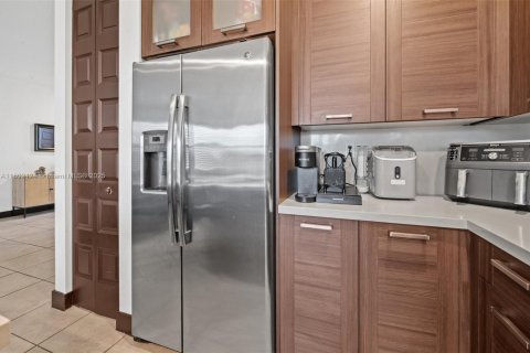 Adosado en venta en Miami Lakes, Florida, 3 dormitorios, 147.53 m2 № 1864665 - foto 15