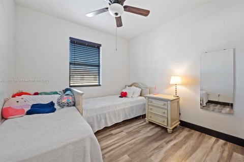Adosado en venta en Miami Lakes, Florida, 3 dormitorios, 147.53 m2 № 1864665 - foto 25