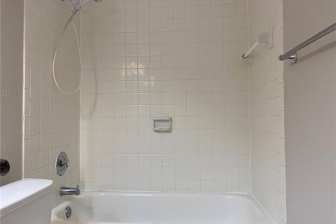 Copropriété à vendre à Altamonte Springs, Floride: 2 chambres, 85.84 m2 № 2201743 - photo 11
