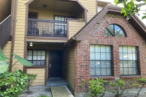 Condominio en Altamonte Springs, Florida, 2 dormitorios  № 2201743