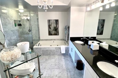 Купить кондоминиум в Авентура, Флорида 2 спальни, 135.64м2, № 1860744 - фото 17