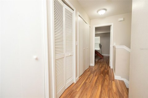 Townhouse in Brandon, Florida 3 bedrooms, 144.74 sq.m. № 1840277 - photo 30
