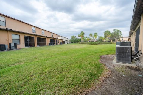 Townhouse in Brandon, Florida 3 bedrooms, 144.74 sq.m. № 1840277 - photo 11
