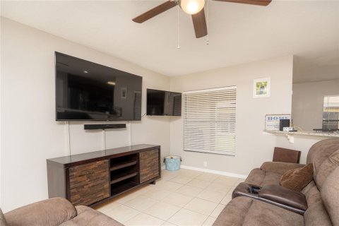 Townhouse in Brandon, Florida 3 bedrooms, 144.74 sq.m. № 1840277 - photo 18