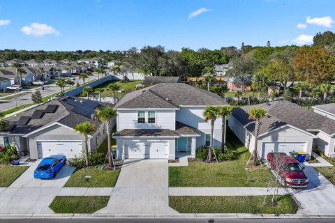 Casa en venta en St. Lucie, Florida, 4 dormitorios, 199.46 m2 № 2188067 - foto 2