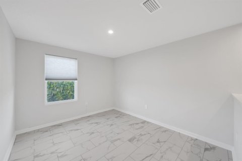Casa en venta en St. Lucie, Florida, 4 dormitorios, 199.46 m2 № 2188067 - foto 18