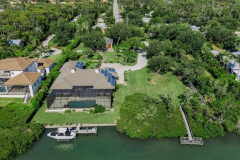 House in Nokomis, Florida 3 bedrooms, 274.99 sq.m. № 2100502 - photo 5