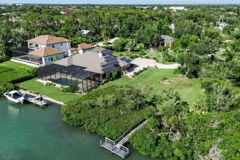 House in Nokomis, Florida 3 bedrooms, 274.99 sq.m. № 2100502 - photo 18