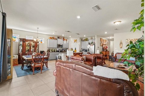 Villa ou maison à vendre à Riverview, Floride: 4 chambres, 190.08 m2 № 2398535 - photo 3