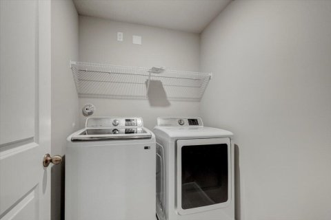 Touwnhouse à louer à Jensen Beach, Floride: 3 chambres, 167.6 m2 № 1093307 - photo 1