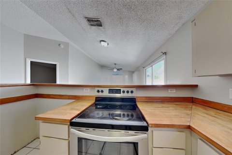 Villa ou maison à louer à Winter Park, Floride: 3 chambres, 101.82 m2 № 2395677 - photo 5