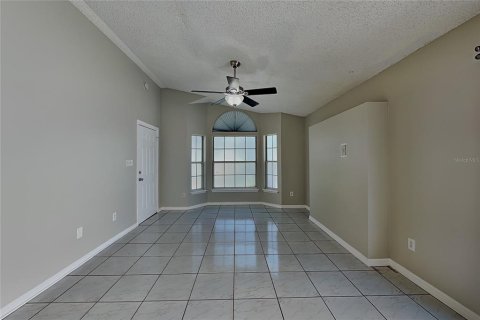 Villa ou maison à louer à Winter Park, Floride: 3 chambres, 101.82 m2 № 2395677 - photo 2