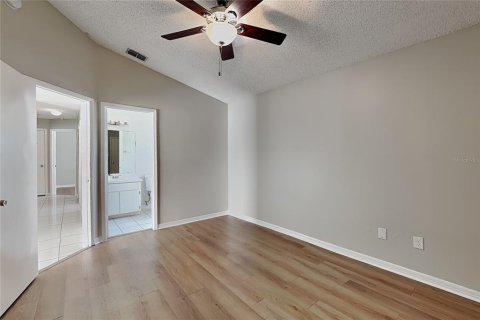 Villa ou maison à louer à Winter Park, Floride: 3 chambres, 101.82 m2 № 2395677 - photo 8