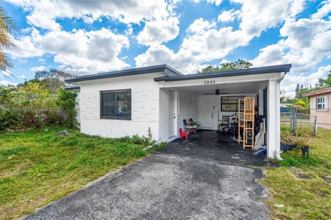 Casa en venta en Hollywood, Florida, 3 dormitorios, 107.58 m2 № 2152776 - foto 27