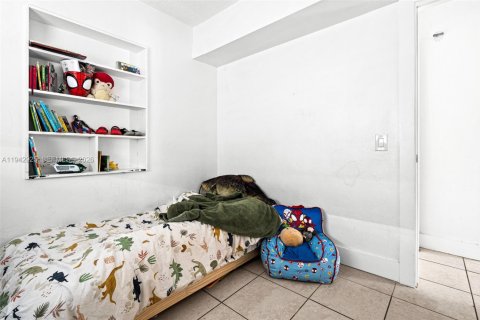 Casa en venta en Hollywood, Florida, 3 dormitorios, 107.58 m2 № 2152776 - foto 19