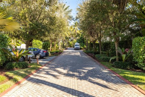 Condo in Miami Beach, Florida, 1 bedroom  № 1669159 - photo 28