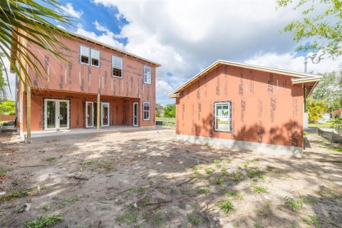 Купить виллу или дом в Сент-Питерсберг, Флорида 12 комнат, 267.19м2, № 2096865 - фото 7