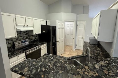 House in Orlando, Florida 3 bedrooms, 160.07 sq.m. № 1913545 - photo 16