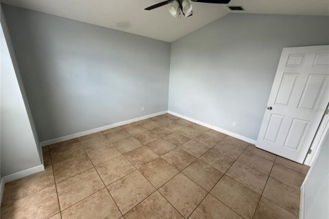 House in Orlando, Florida 3 bedrooms, 160.07 sq.m. № 1913545 - photo 6