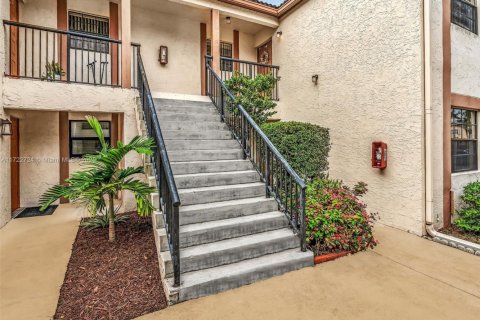 Condo in Coral Springs, Florida, 3 bedrooms  № 1473475 - photo 25