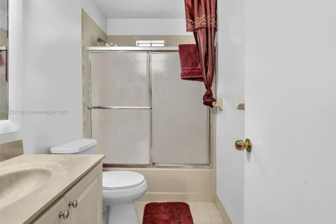 Condo in Coral Springs, Florida, 3 bedrooms  № 1473475 - photo 22