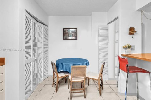 Condo in Coral Springs, Florida, 3 bedrooms  № 1473475 - photo 21