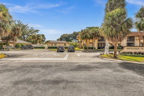 Condo in Coral Springs, Florida, 3 bedrooms  № 1473475 - photo 28