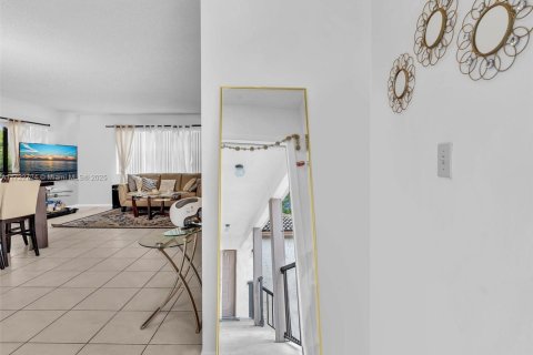 Condo in Coral Springs, Florida, 3 bedrooms  № 1473475 - photo 2